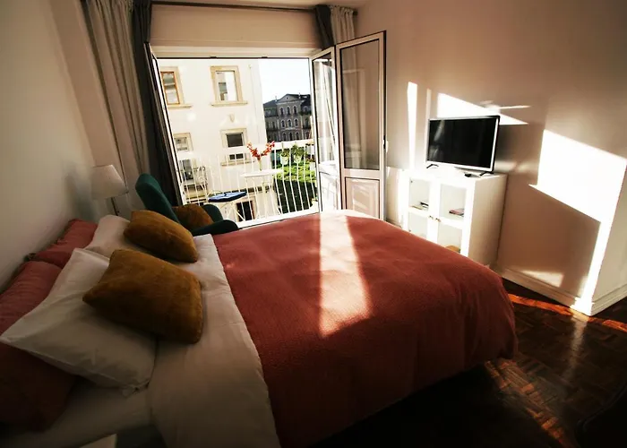 Oleiros Rooms City Center